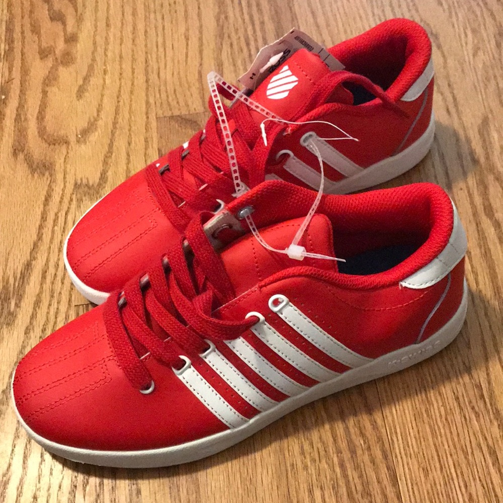 BNWT Boys 5.5 red K-Swiss sneakers
